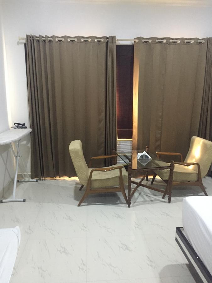 Sea Queen Hotel Kozhikode Exterior foto
